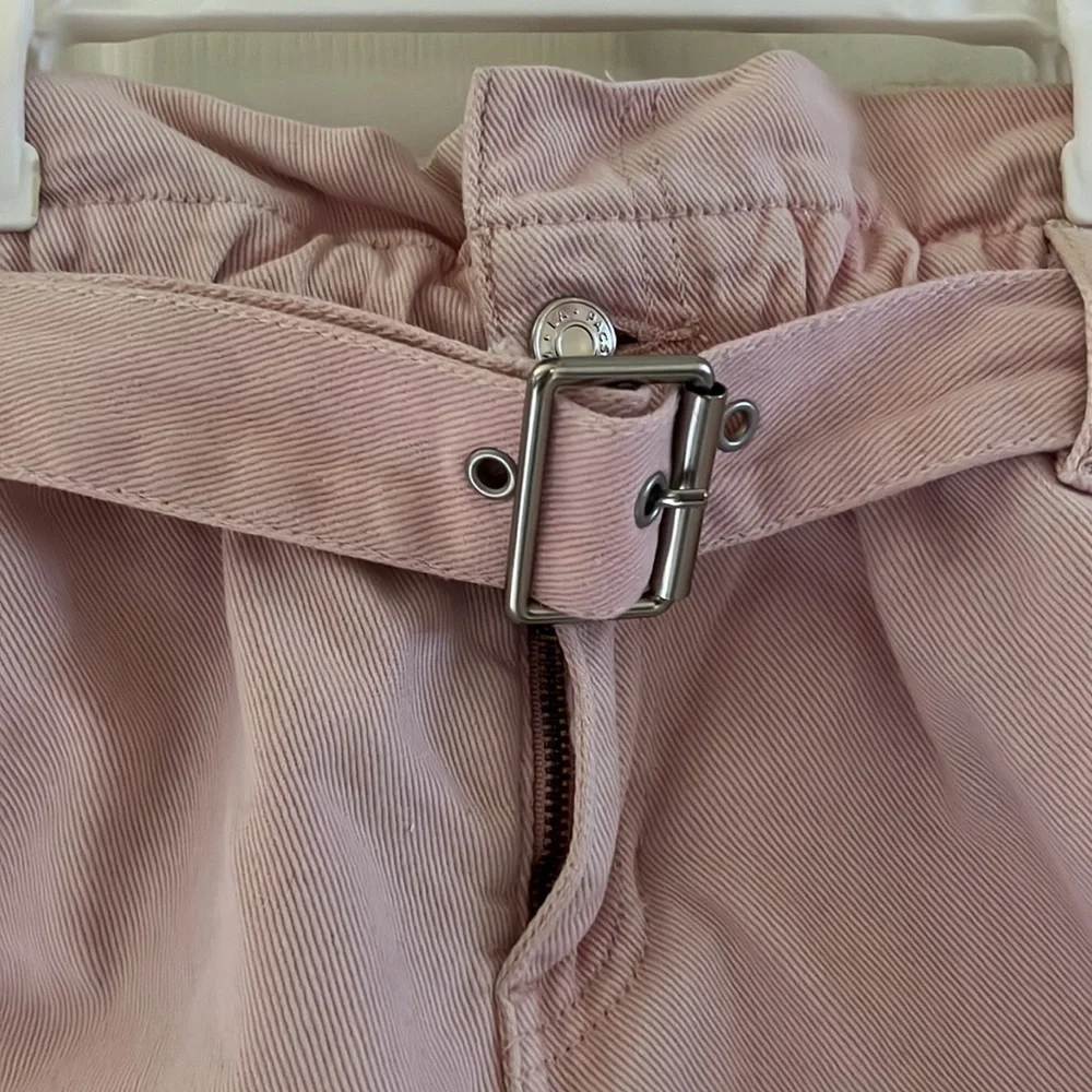 Pacsun Light Pink Denim Mon Shorts with Buckle - Picture 4 of 6